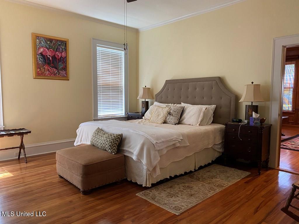 125 Riverside Street