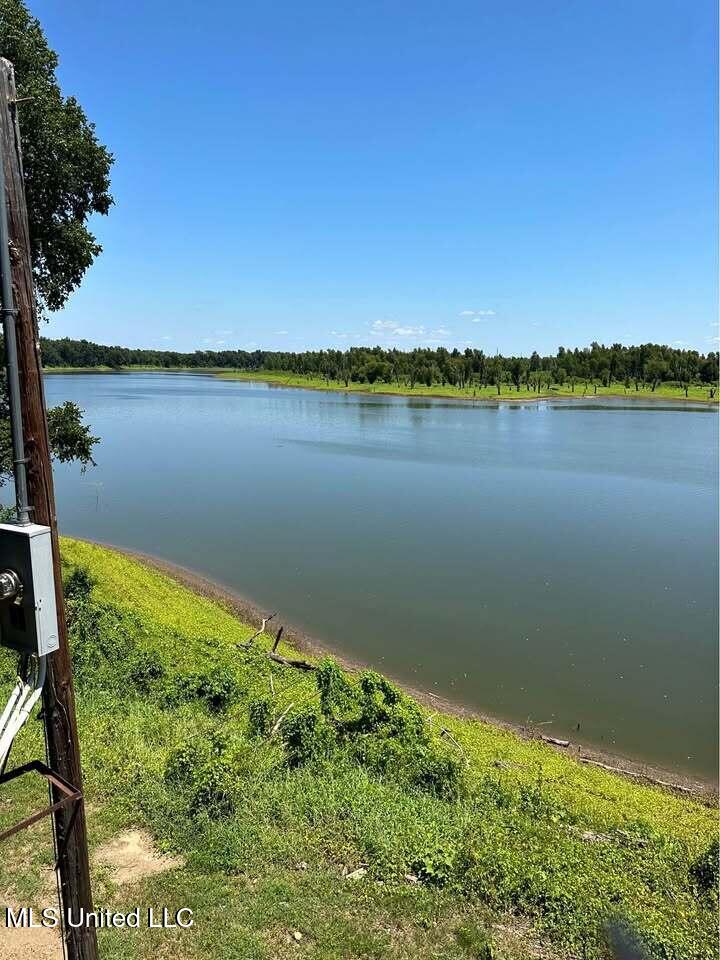 1123 Deer Park Rd. Road