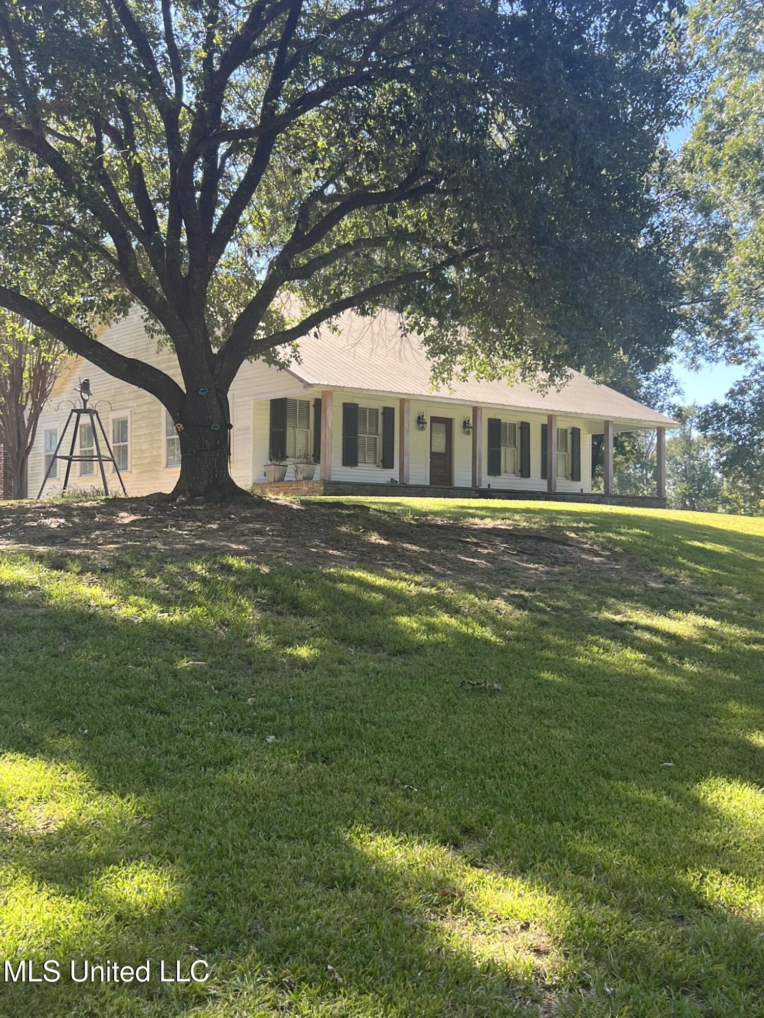 94 Foster Mound Road