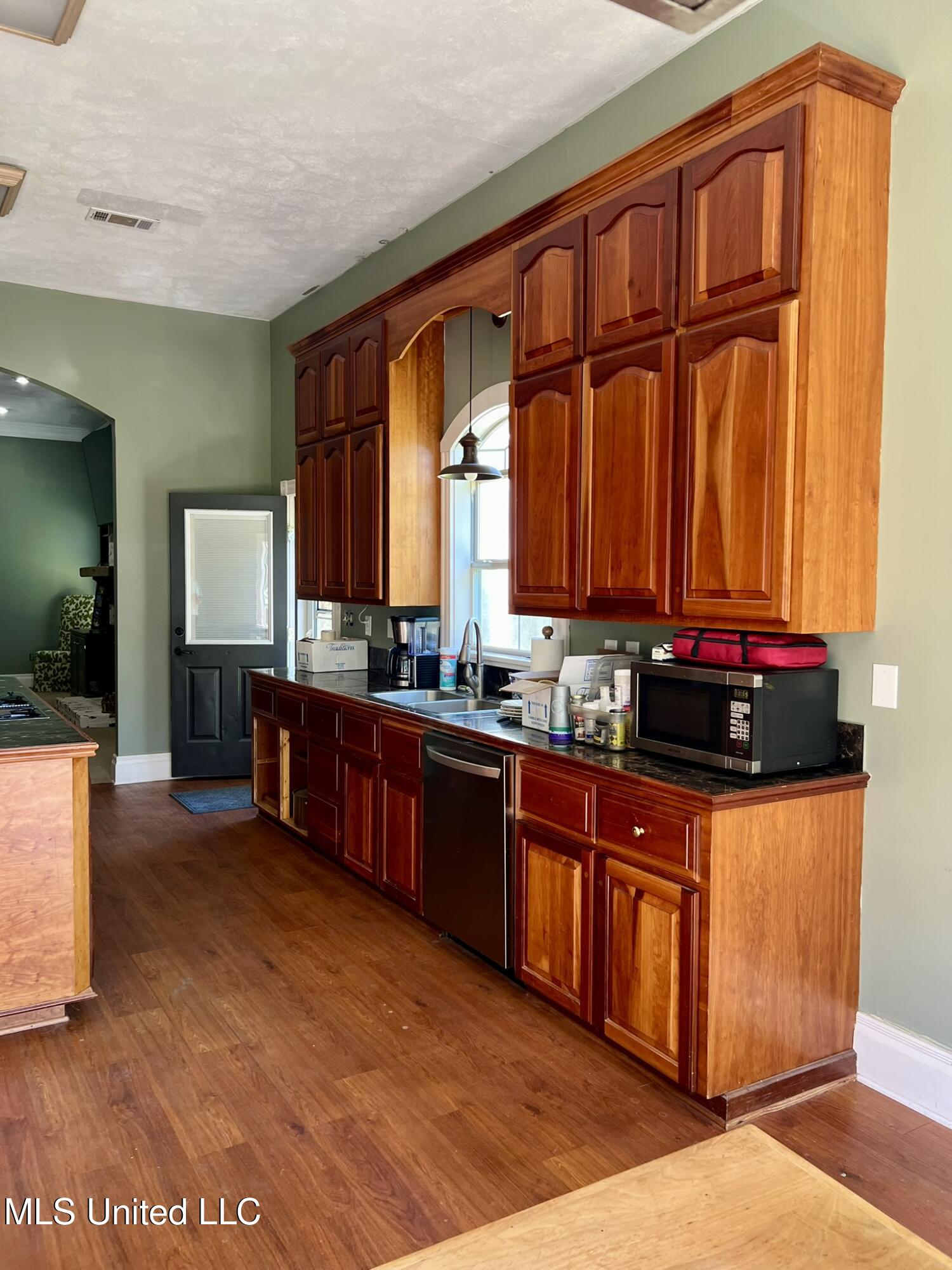 94 Foster Mound Road