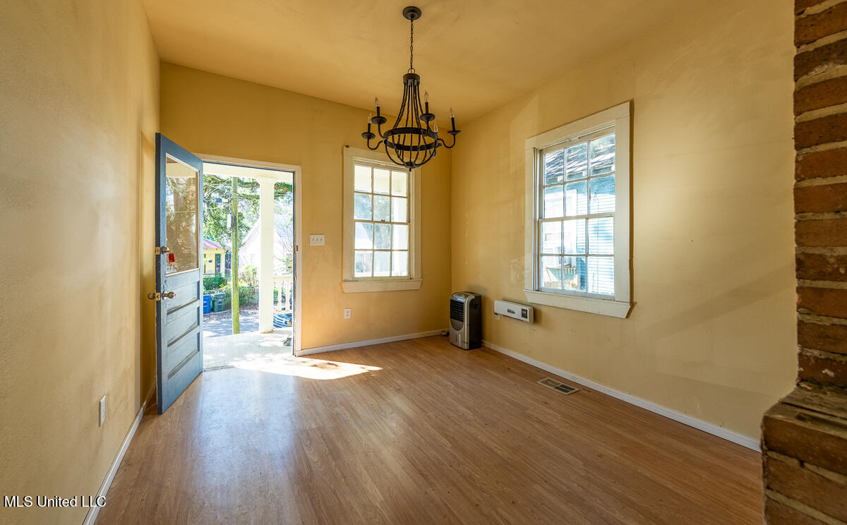 207 Saint Mary Street