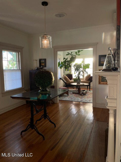 324 N Clifton Avenue