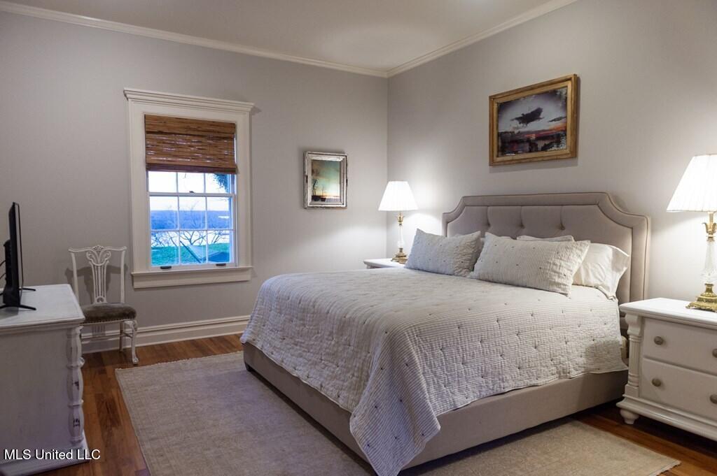 324 N Clifton Avenue