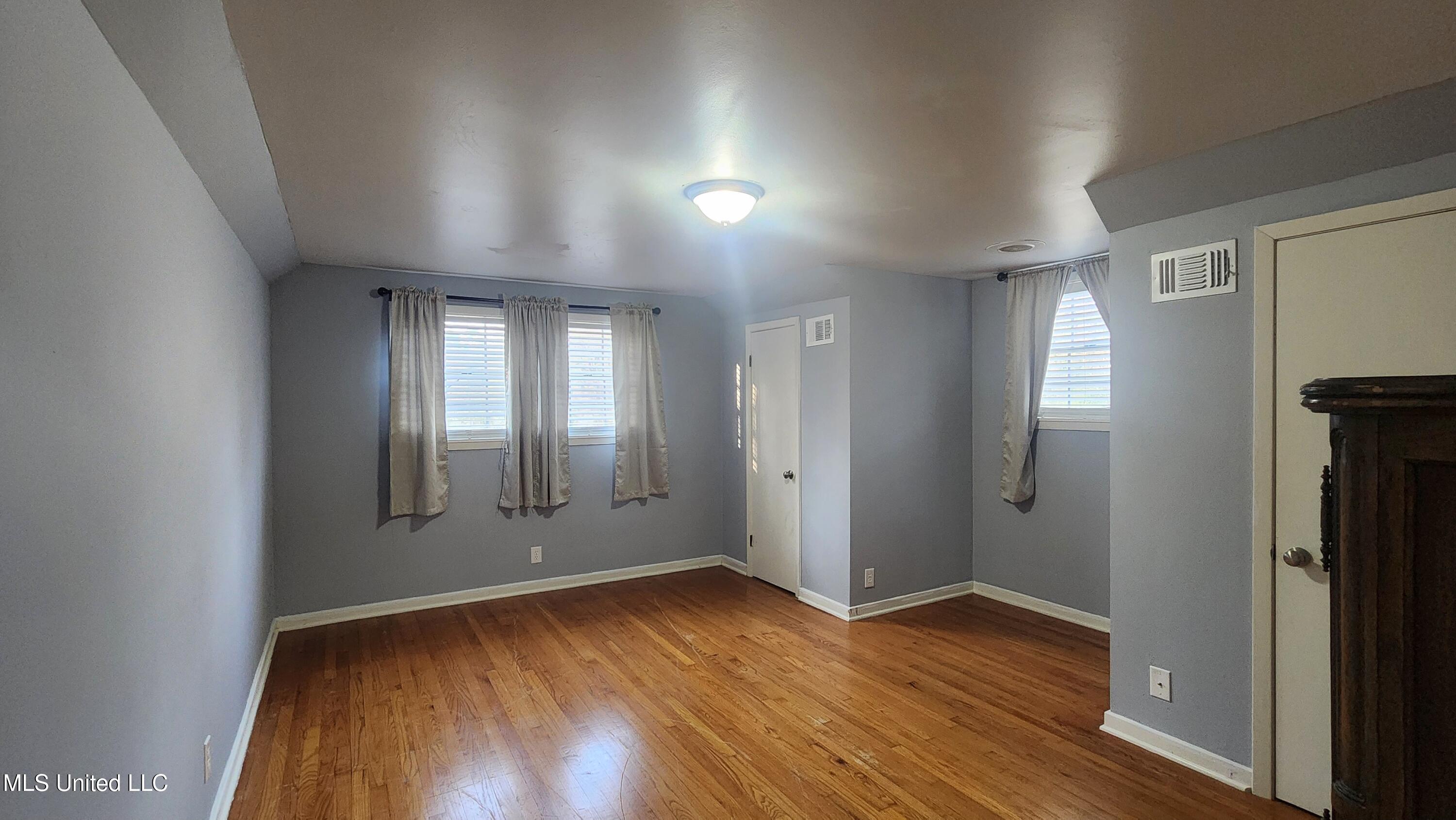 200 Dunbarton Drive