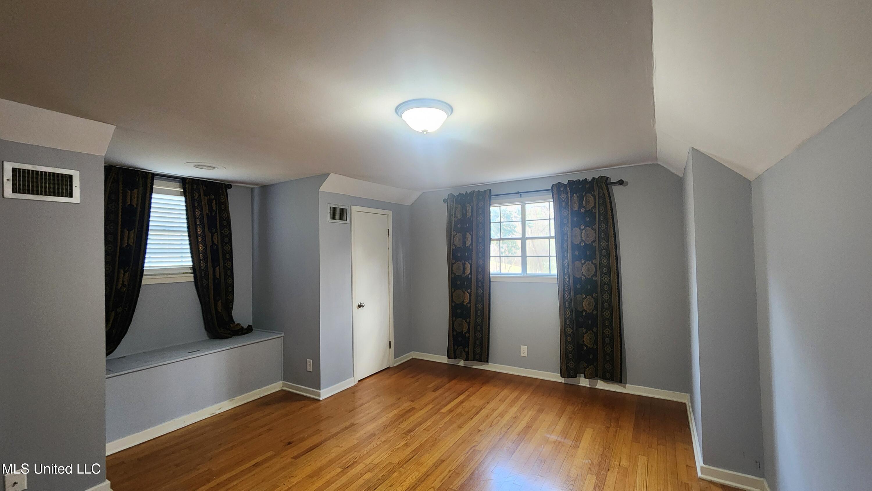 200 Dunbarton Drive