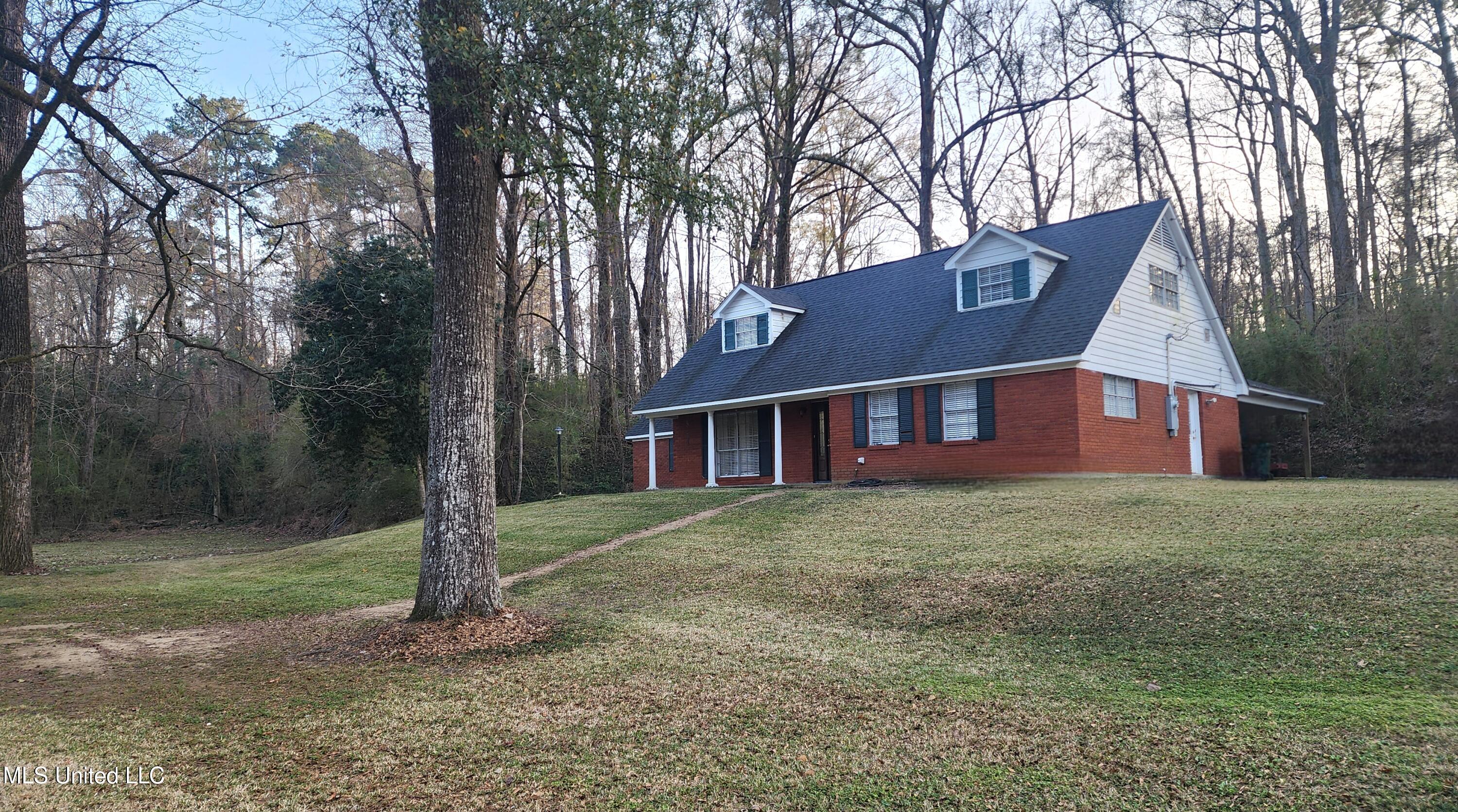 200 Dunbarton Drive