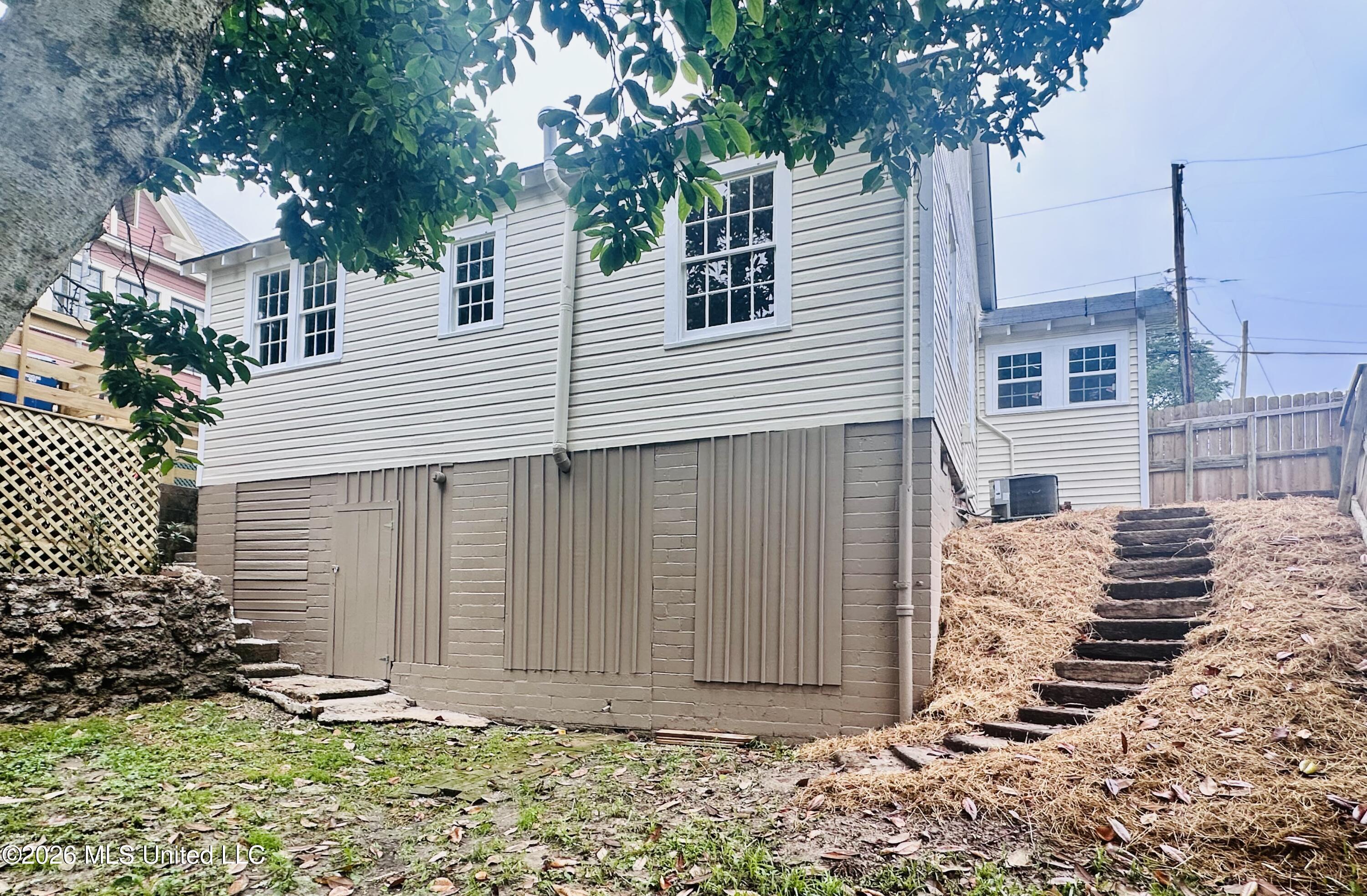 34 Orange Avenue