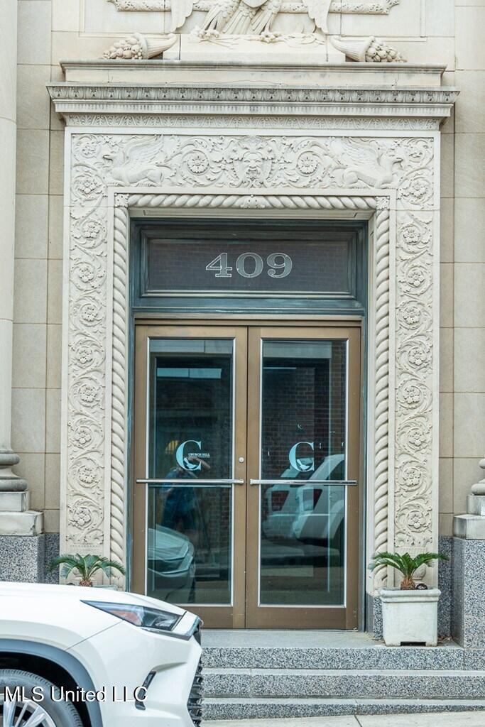 409 Franklin Street