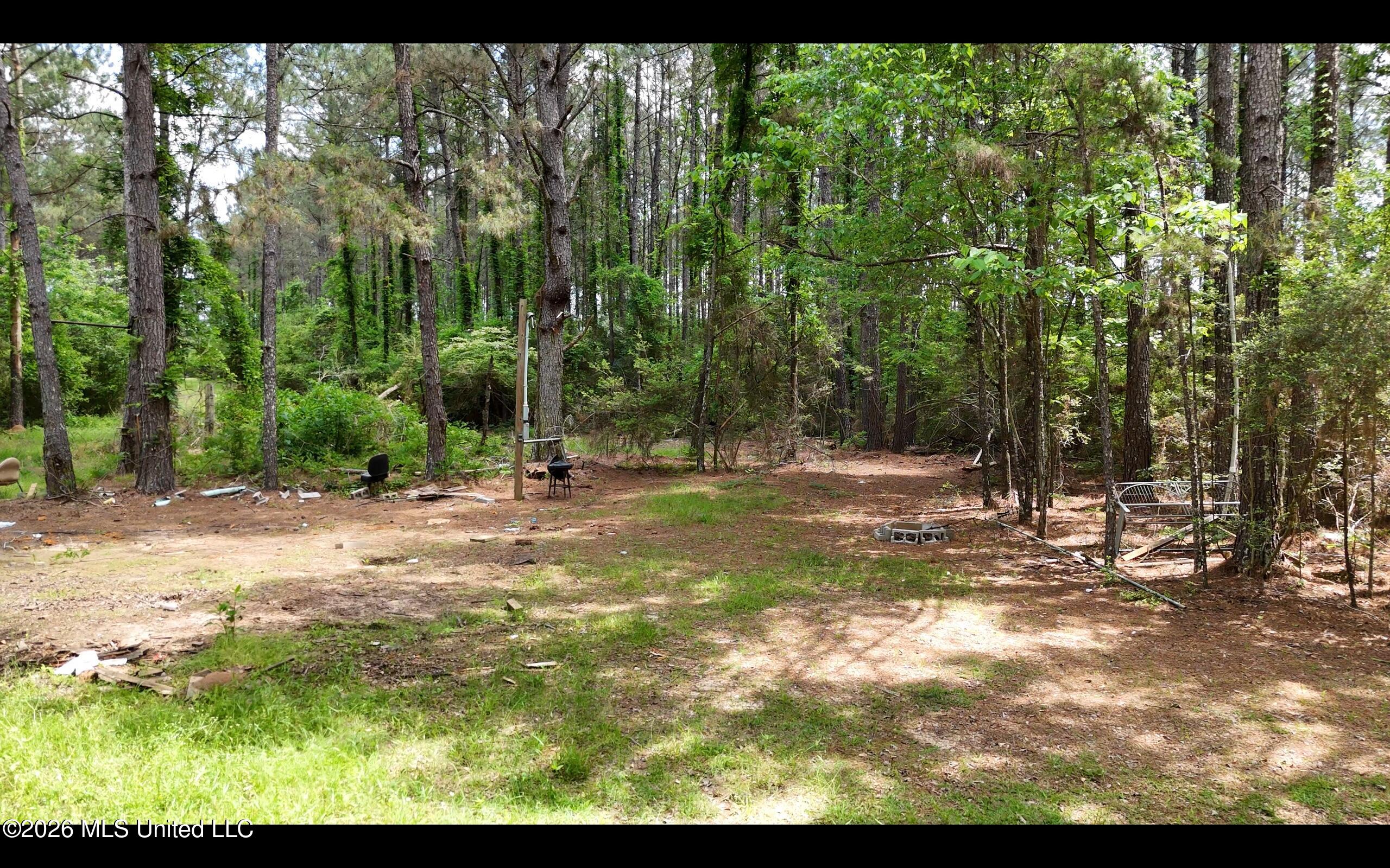Magnolia Holmesville Road, McComb