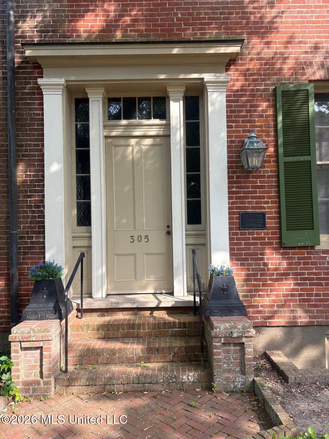305 N Rankin Street