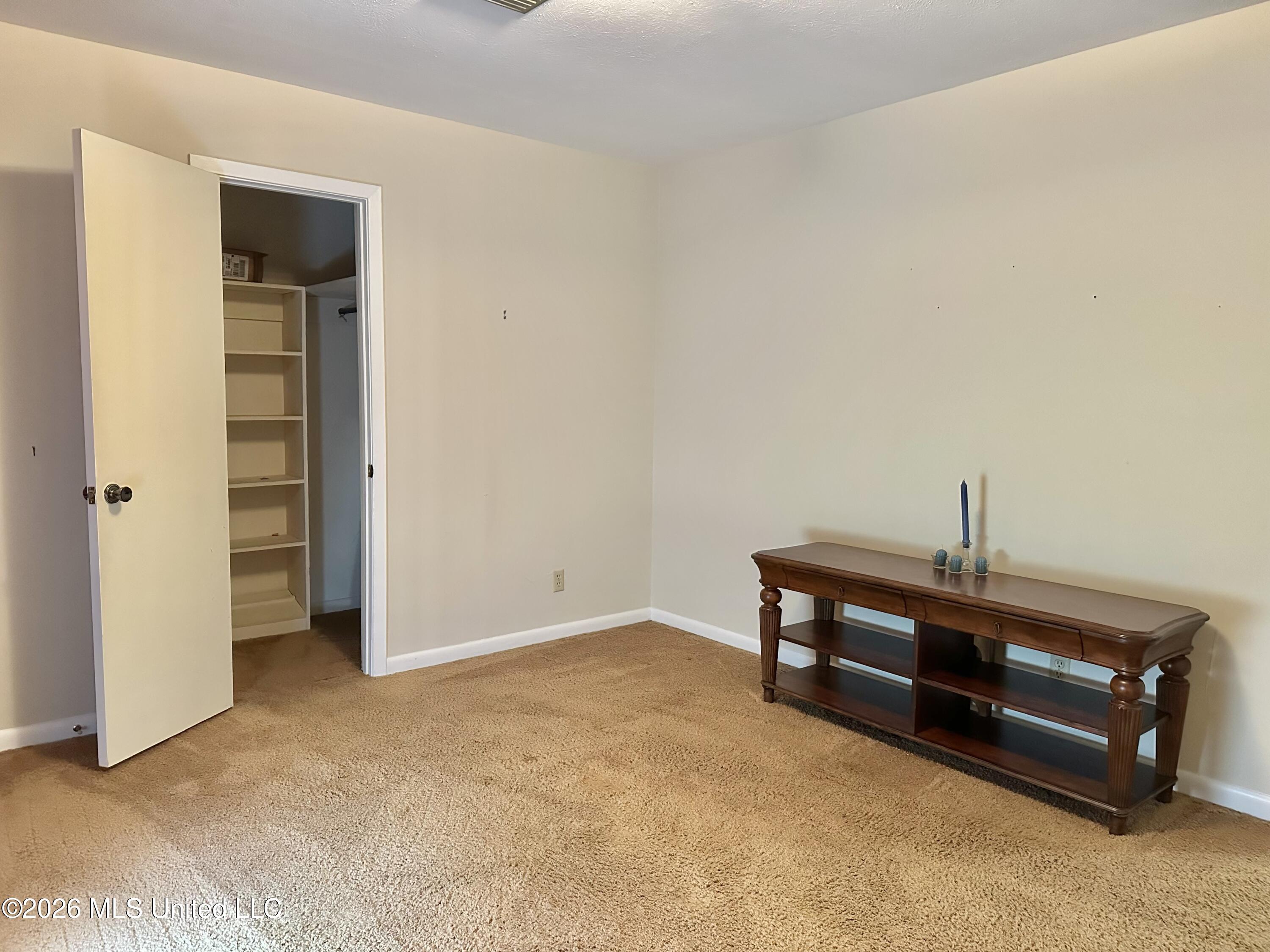116 Rollingwood Drive