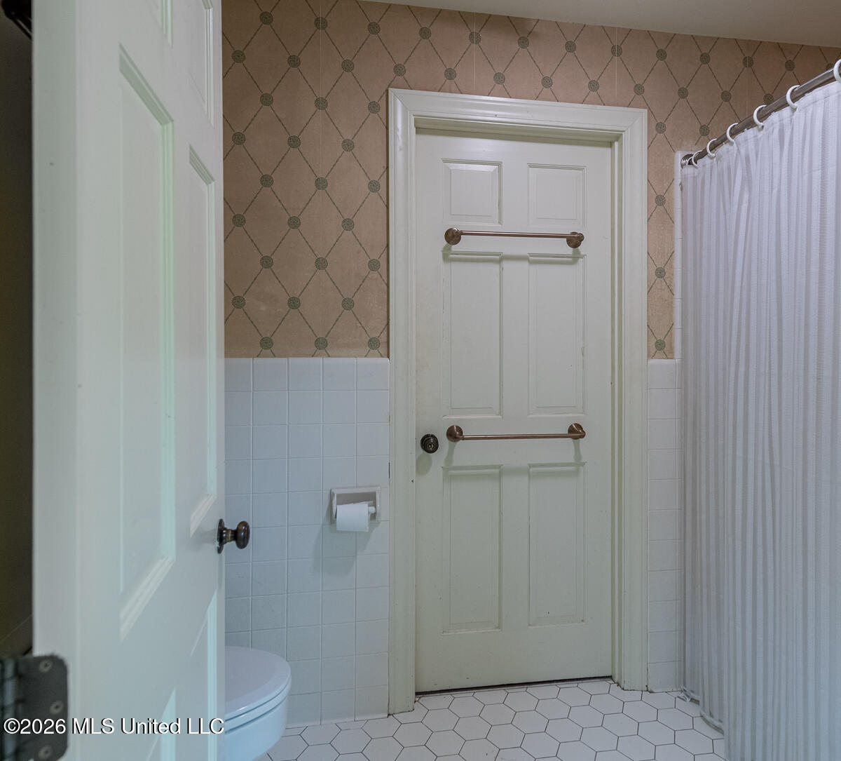 157 Par Rd 1b-94 - Lakeshore Drive