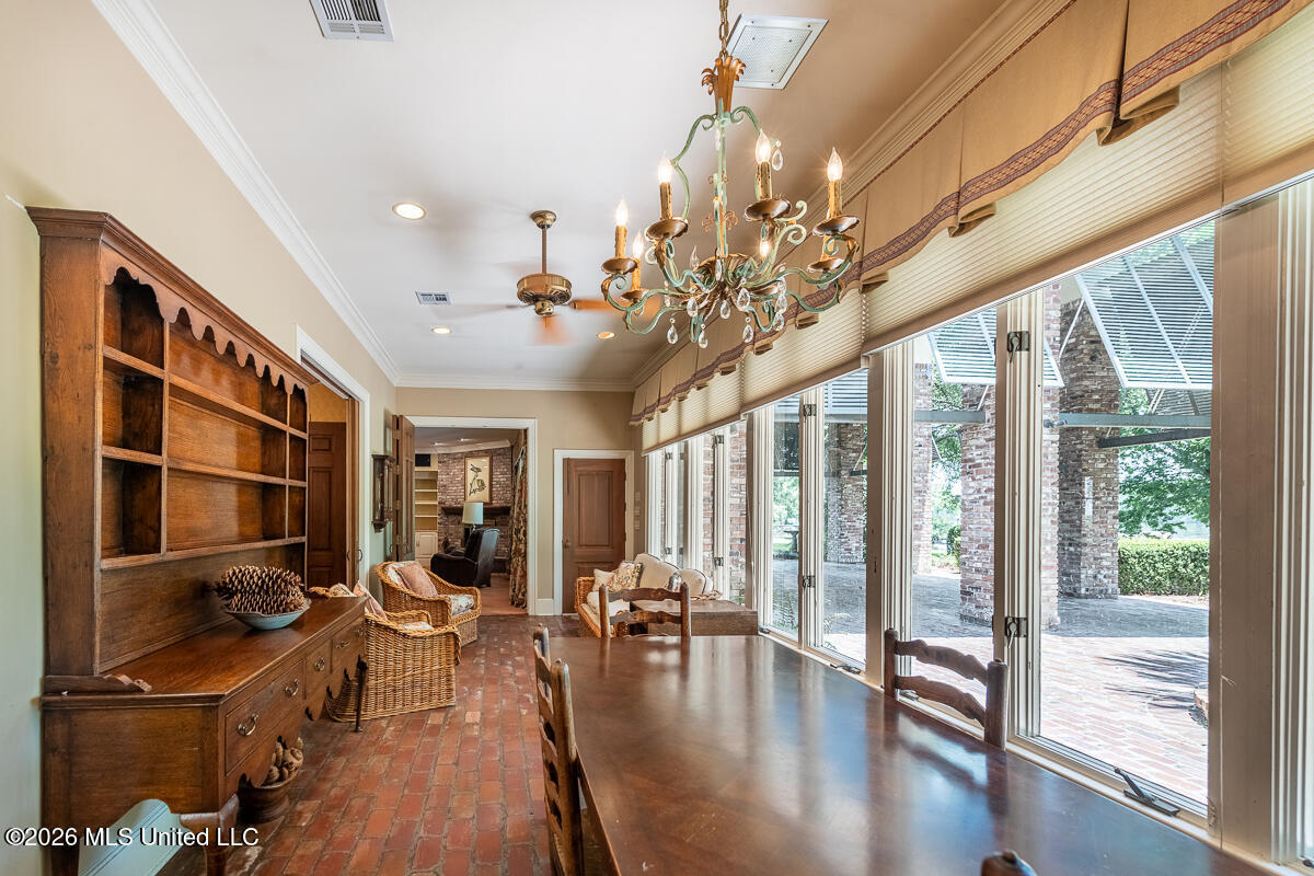 157 Par Rd 1b-94 - Lakeshore Drive