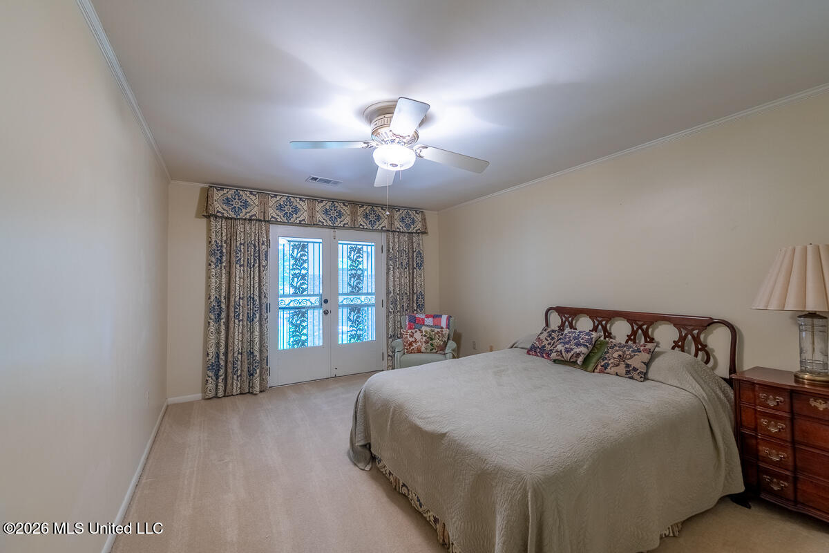 157 Par Rd 1b-94 - Lakeshore Drive