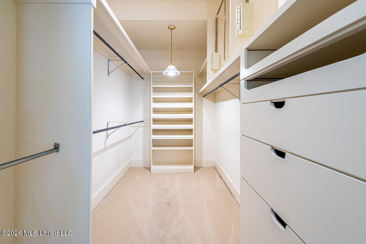 157 Par Rd 1b-94 - Lakeshore Drive