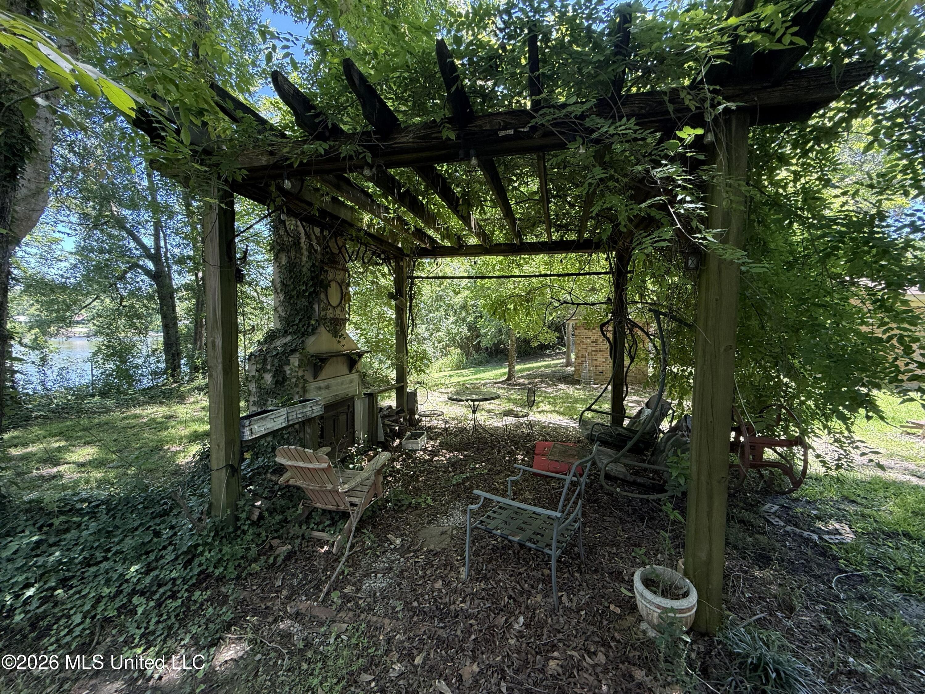 7083 Hwy 129