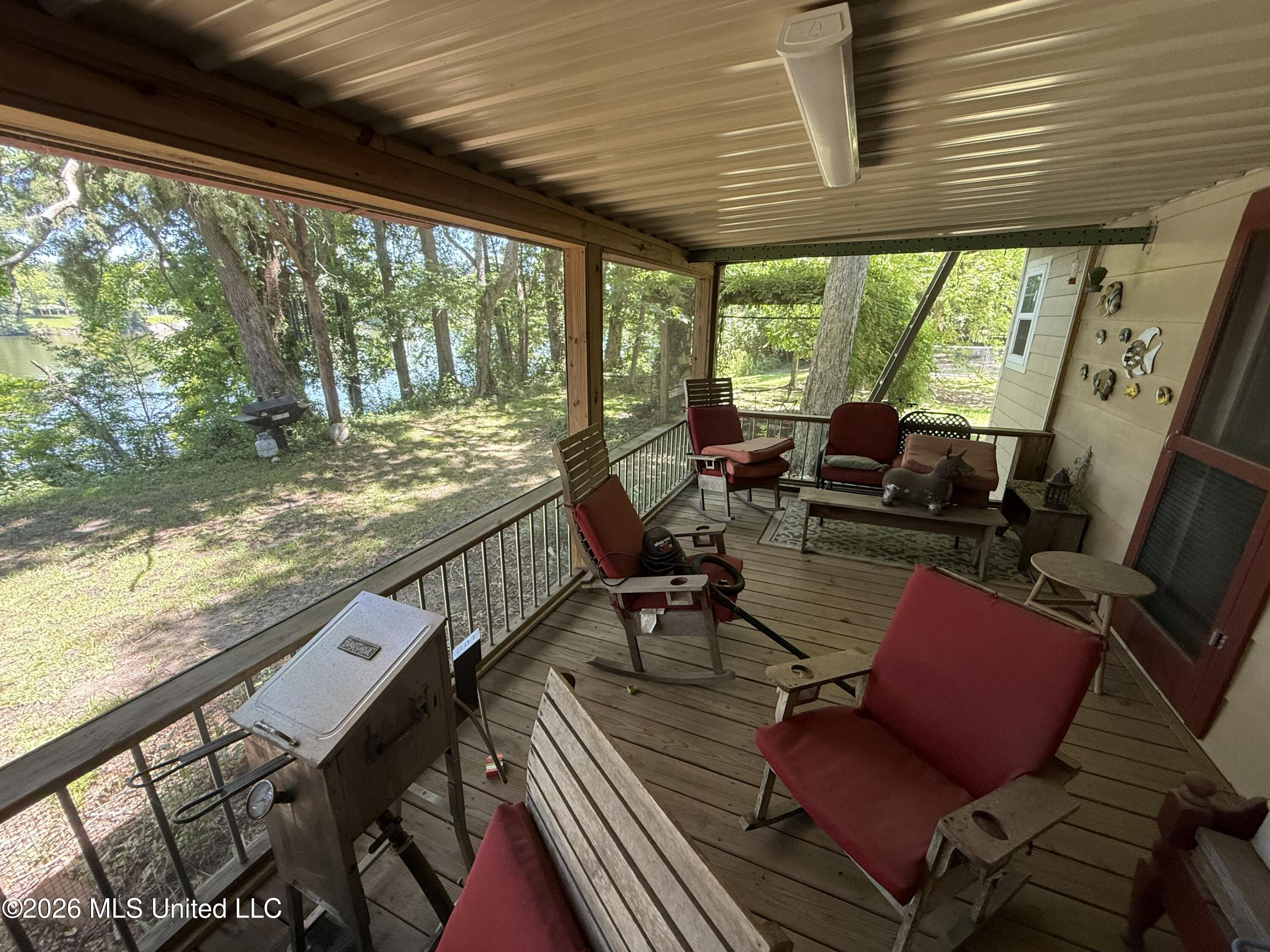 7083 Hwy 129