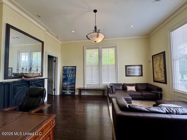 209 S Broadway Street