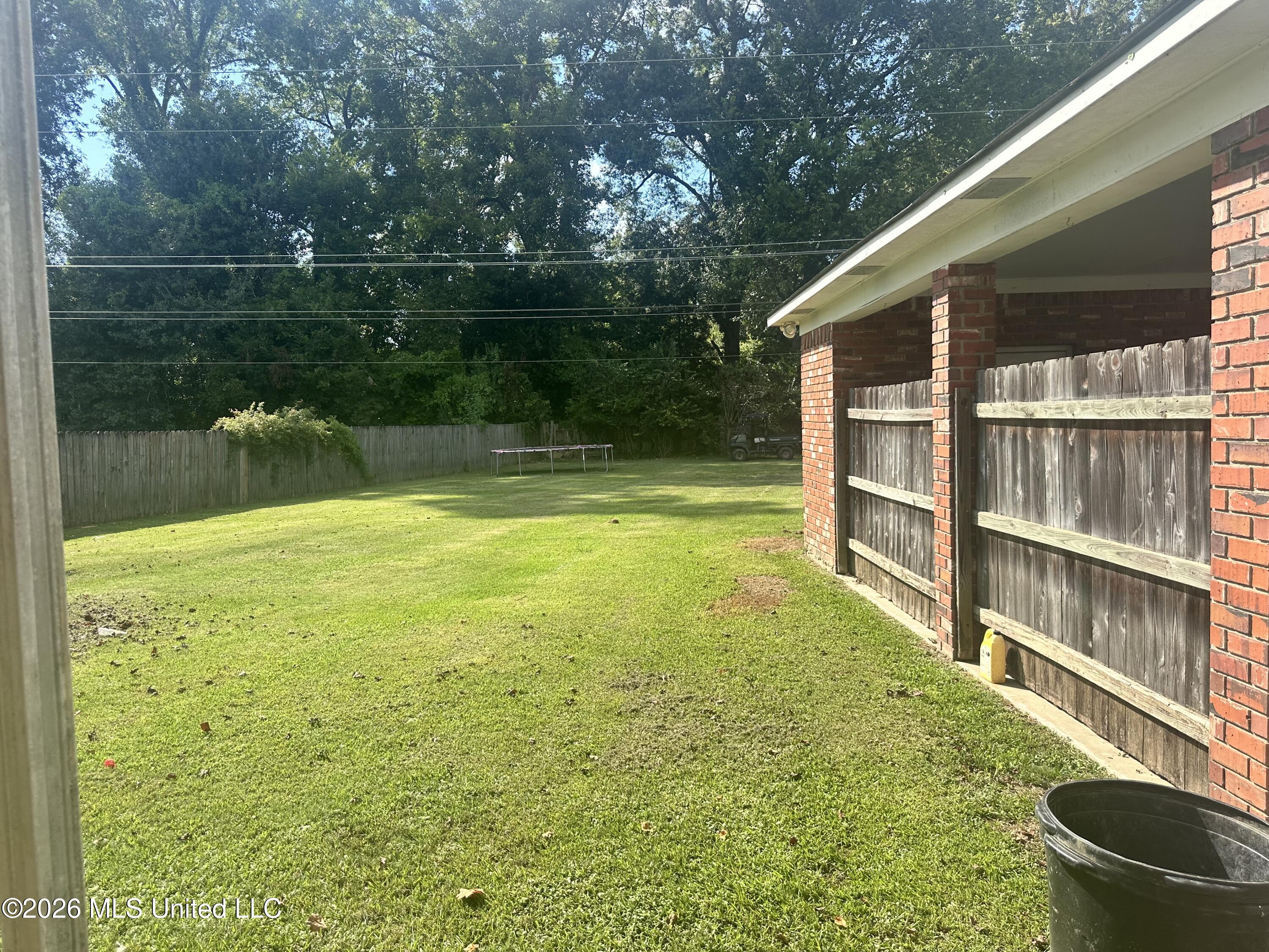 806 Lindberg Avenue