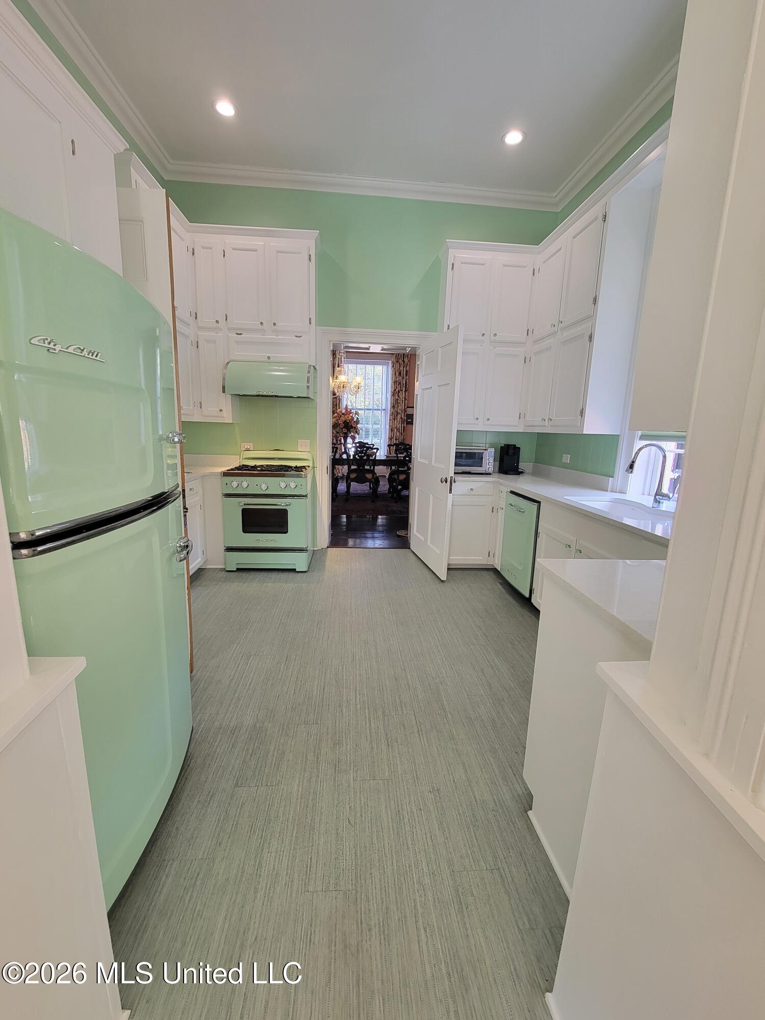201 Lower Woodville Road