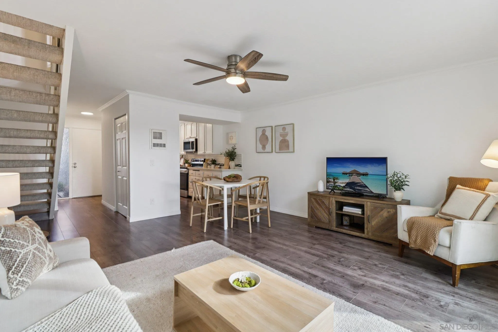 324 Countrywood Ln