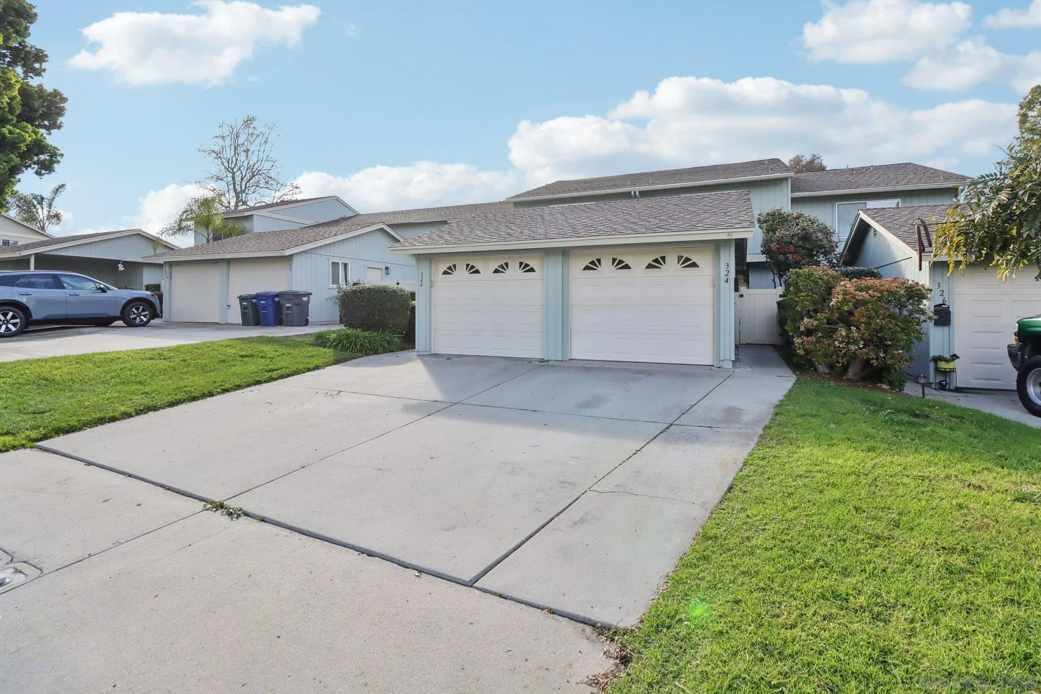 324 Countrywood Ln