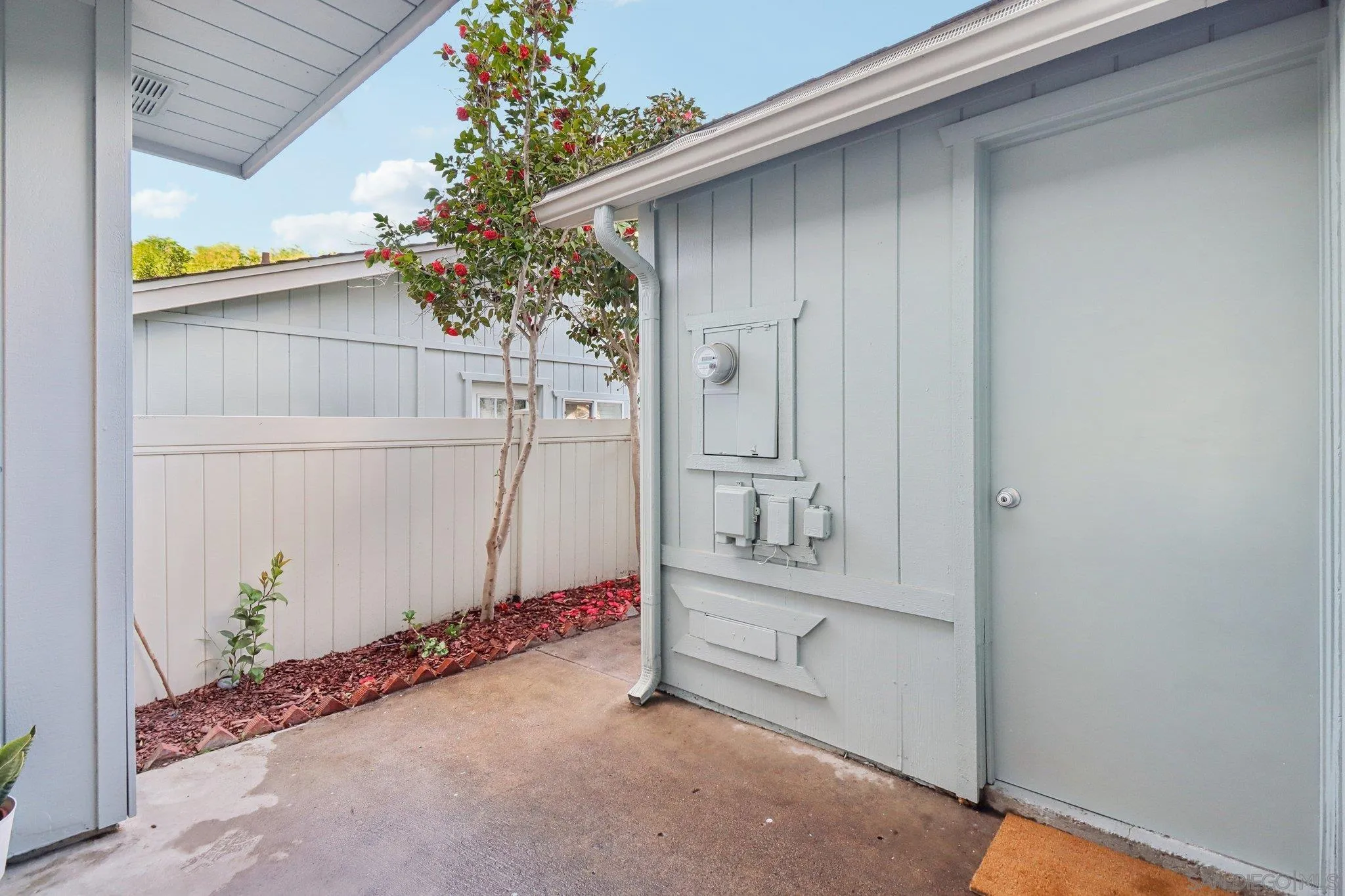 324 Countrywood Ln