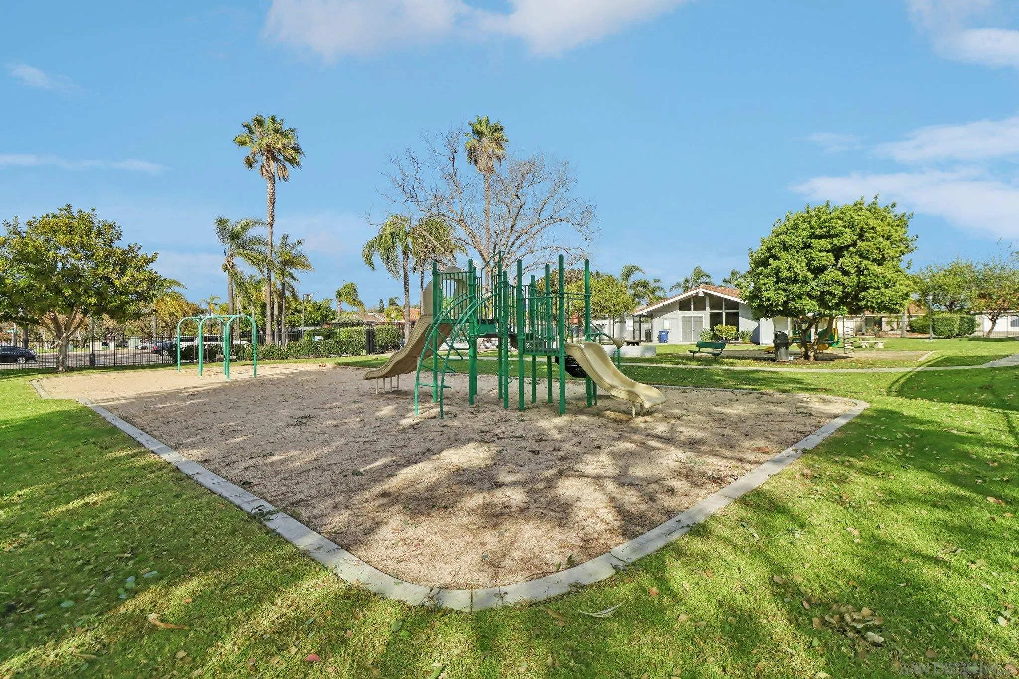324 Countrywood Ln
