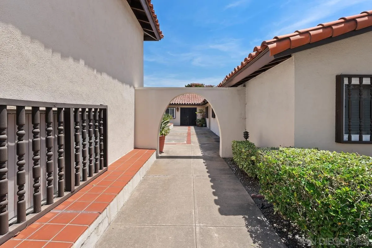12204 Rancho Bernardo Rd Unit B