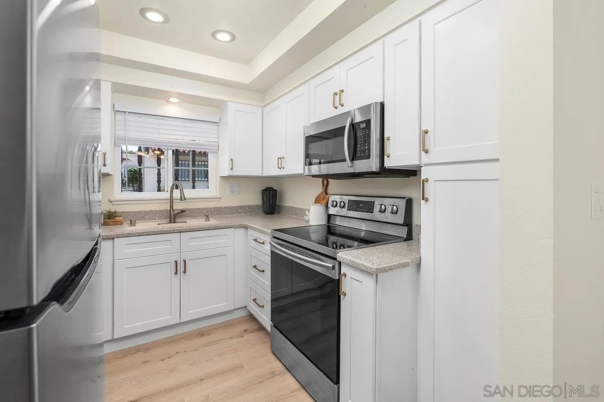 12204 Rancho Bernardo Rd Unit B