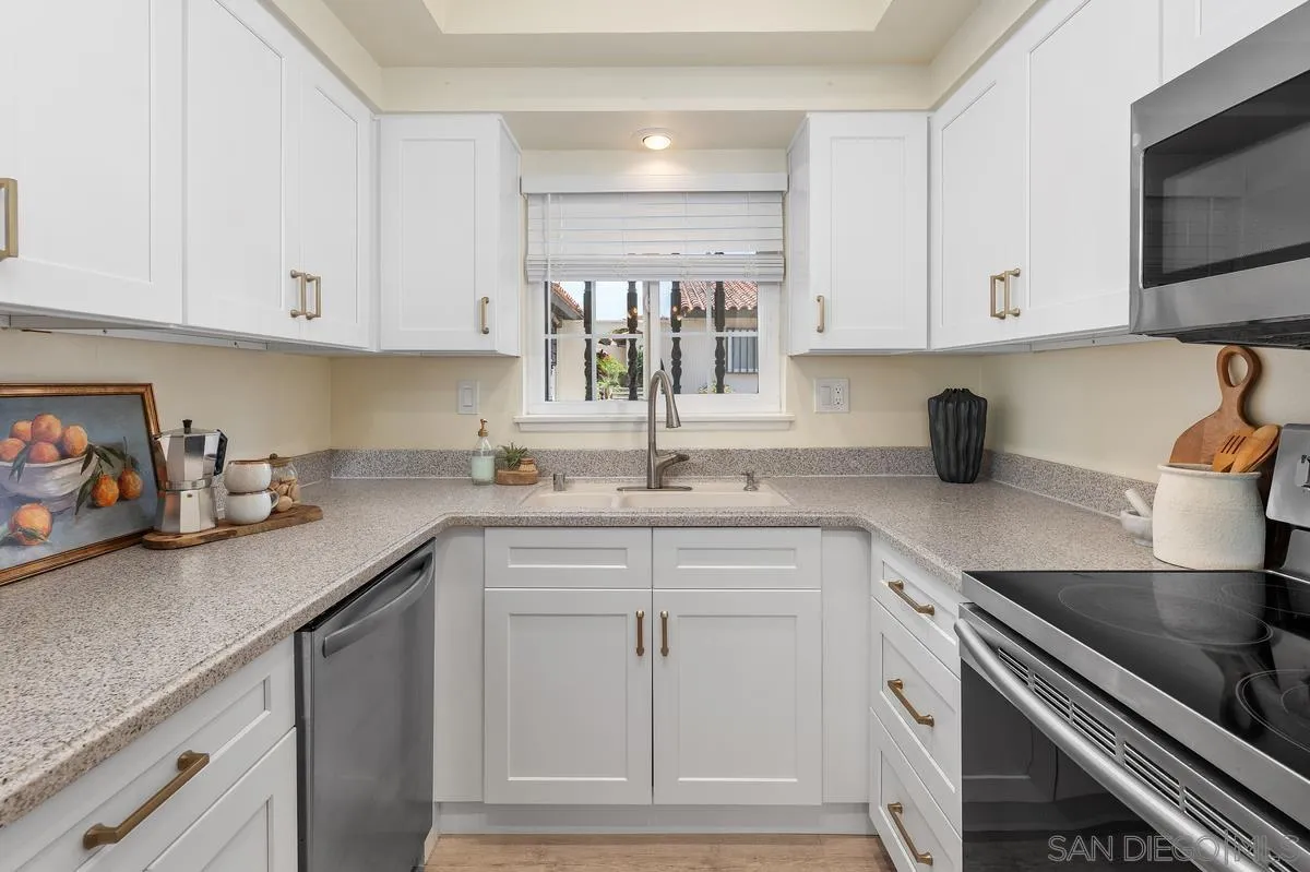 12204 Rancho Bernardo Rd Unit B