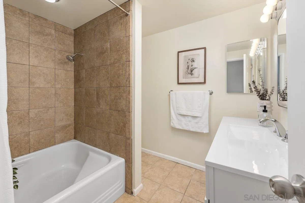 12204 Rancho Bernardo Rd Unit B