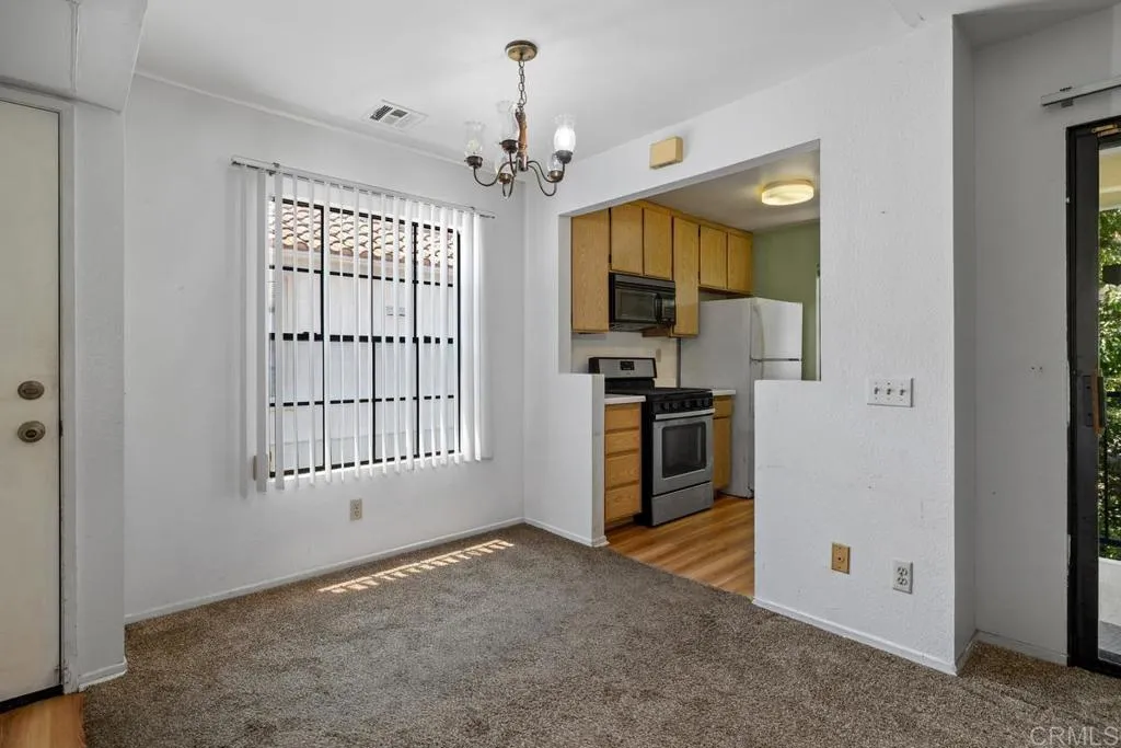 10337 Azuaga Street Unit 218