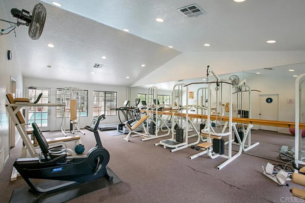 10337 Azuaga Street Unit 218