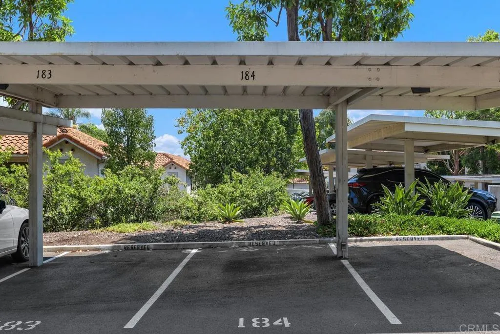 10337 Azuaga Street Unit 218