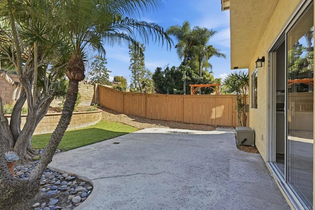 1692 Harbor Dr