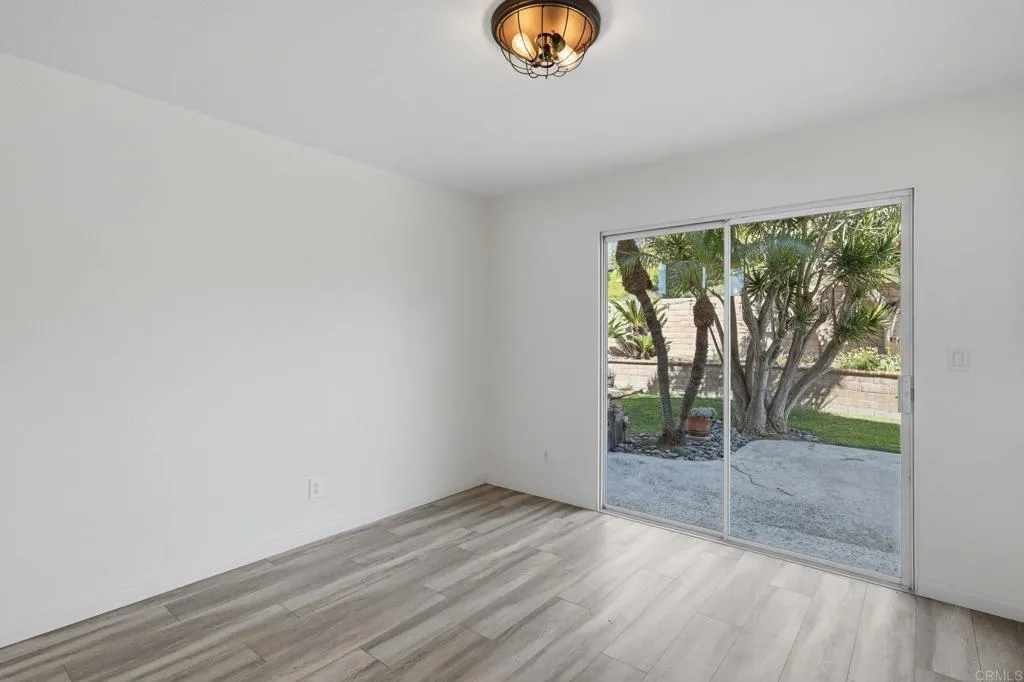 1692 Harbor Dr