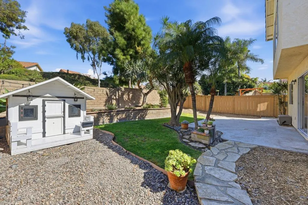 1692 Harbor Dr