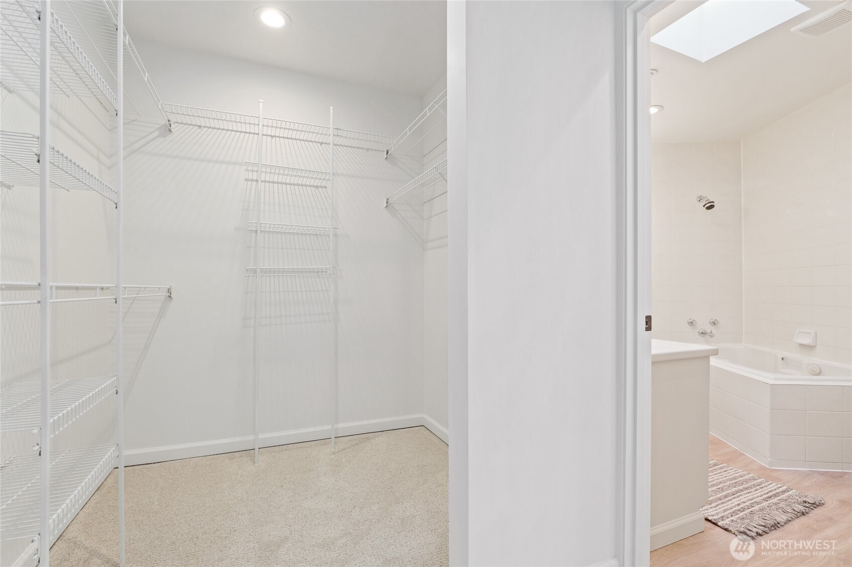 9039 NE Juanita Drive Unit: 306