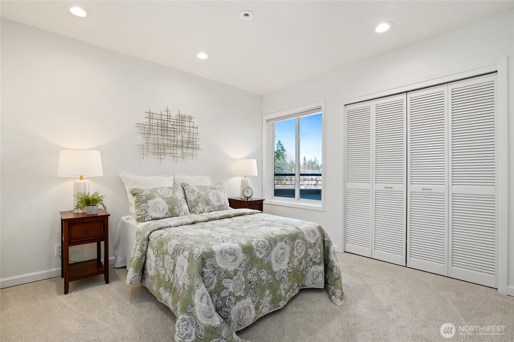 9039 NE Juanita Drive Unit: 306