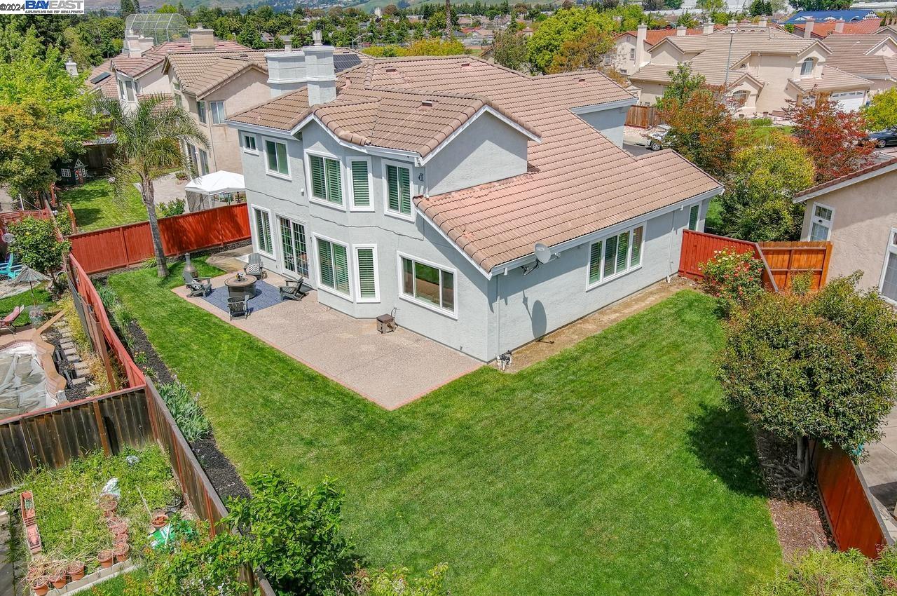 2436 Andrew Ct