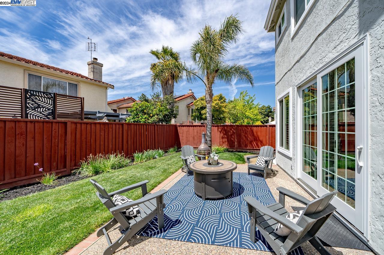 2436 Andrew Ct