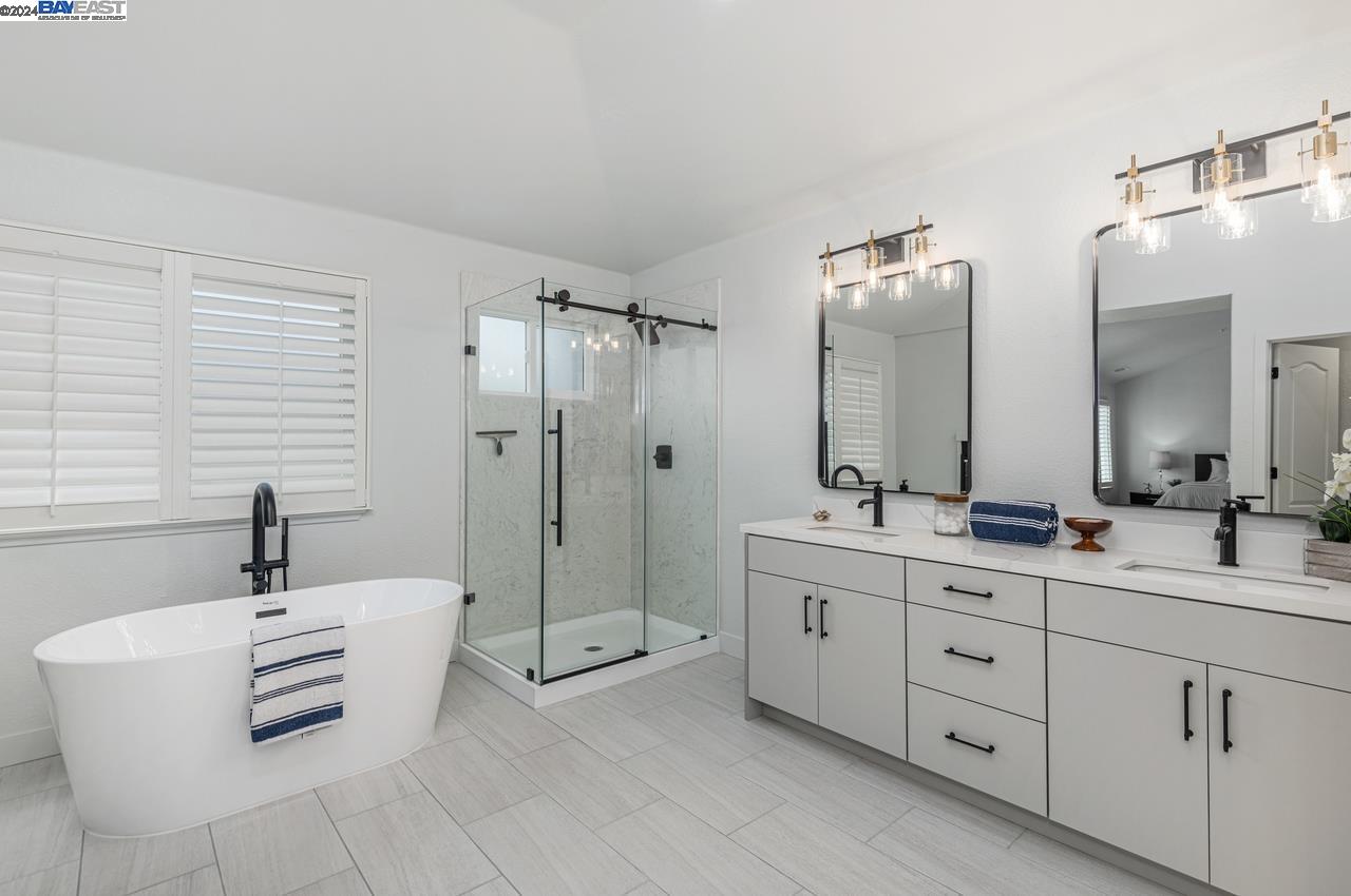 2436 Andrew Ct