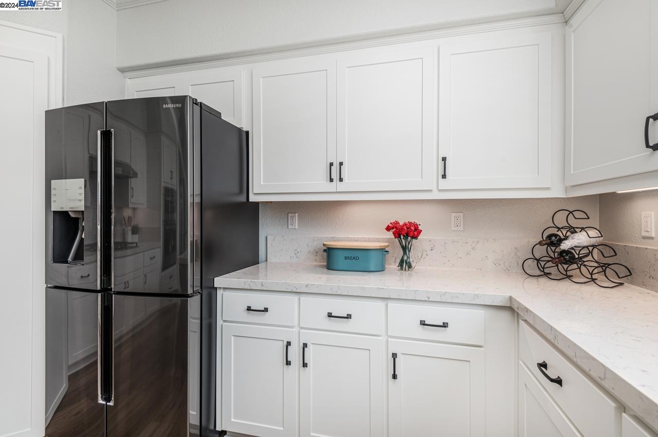 2436 Andrew Ct