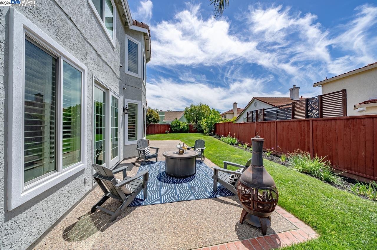 2436 Andrew Ct