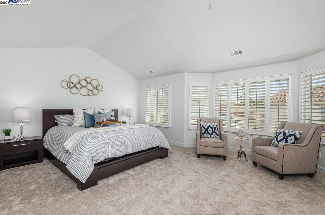 2436 Andrew Ct