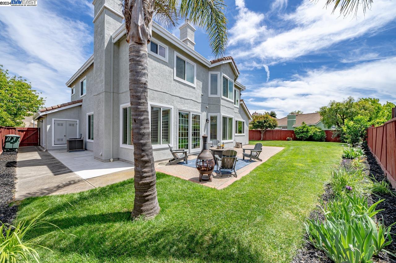 2436 Andrew Ct