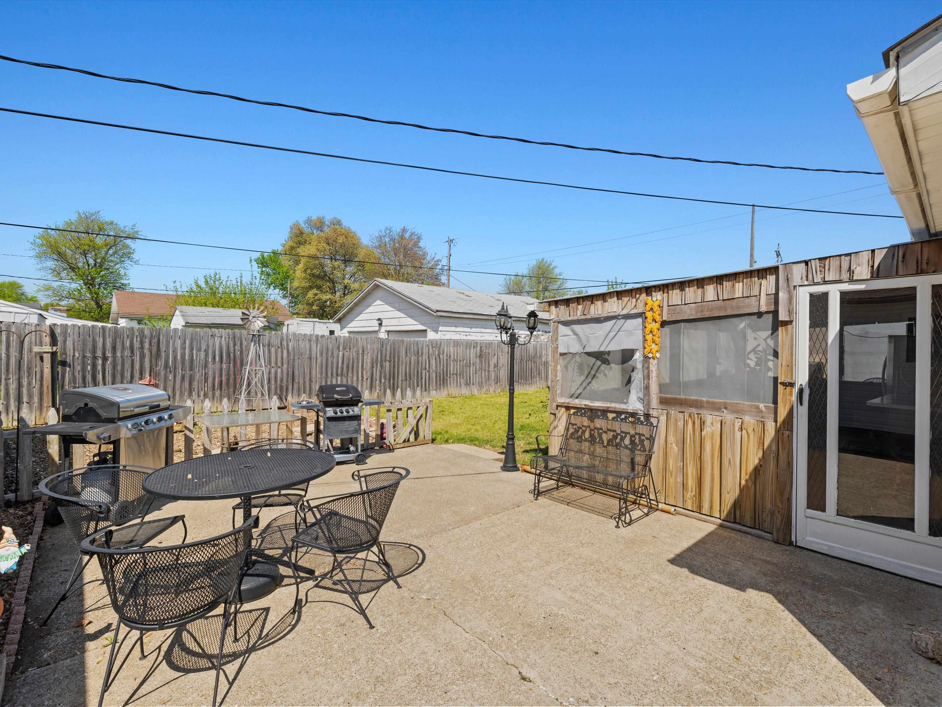 747 Fargo Street