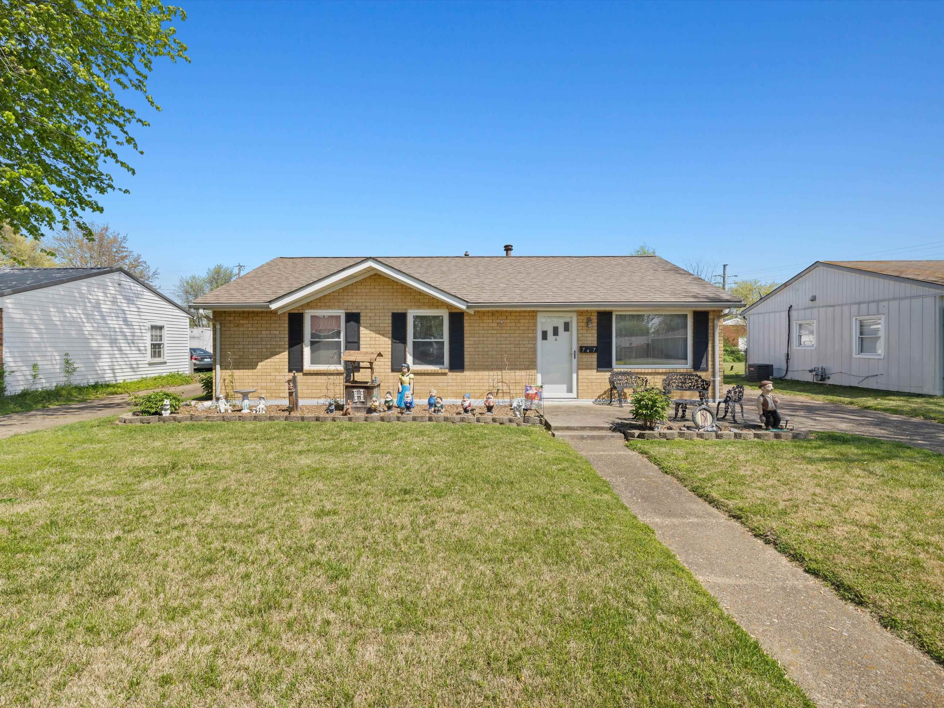 747 Fargo Street