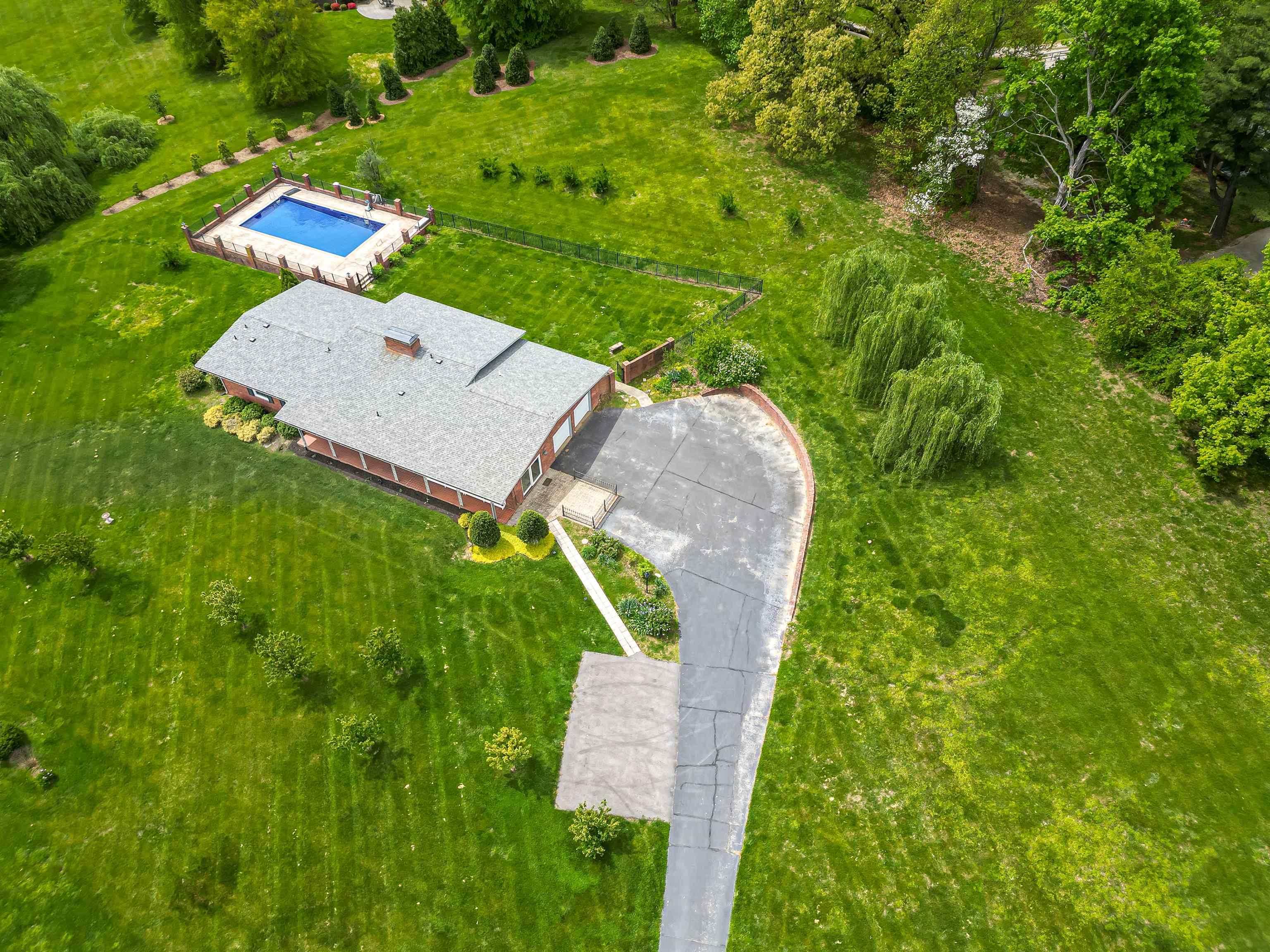 4530 New Hartford Rd